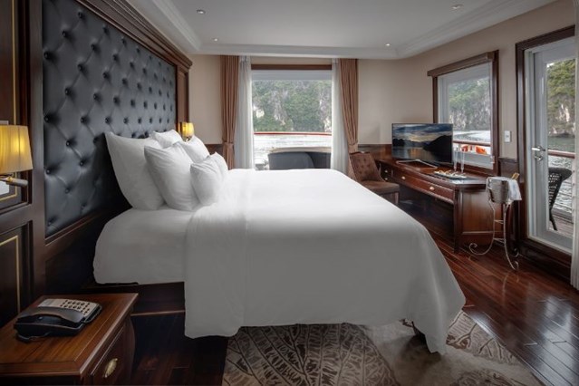 Phòng Elegance Balcony Suite